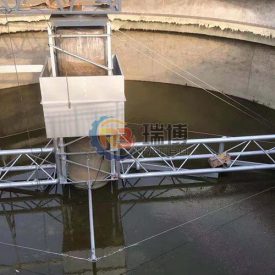 垂掛式吸泥機(jī)