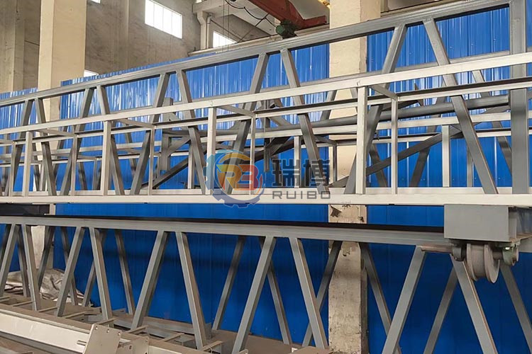 行車式吸泥機(jī)